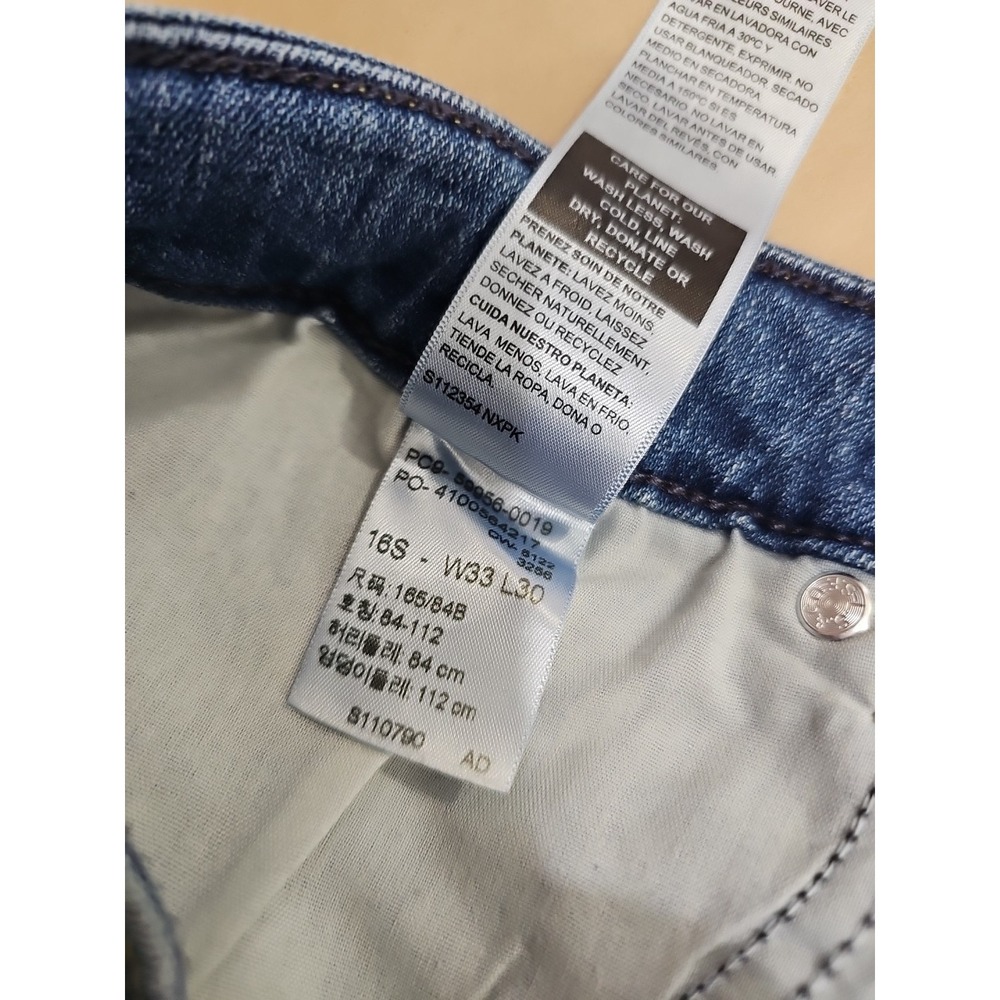 Levi's Women's Signature Strauss Mid Rise Straight Short Size 16 S 34x29 - Picture 14 of 14